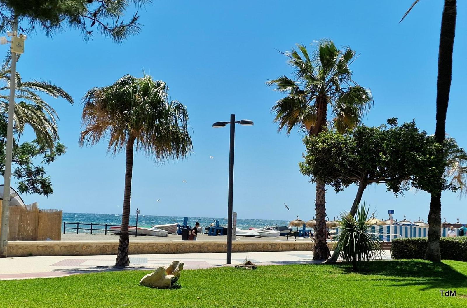 Apartment Caradridos Torre Del Mar Centro 1 Minute From The Beach المظهر الخارجي الصورة